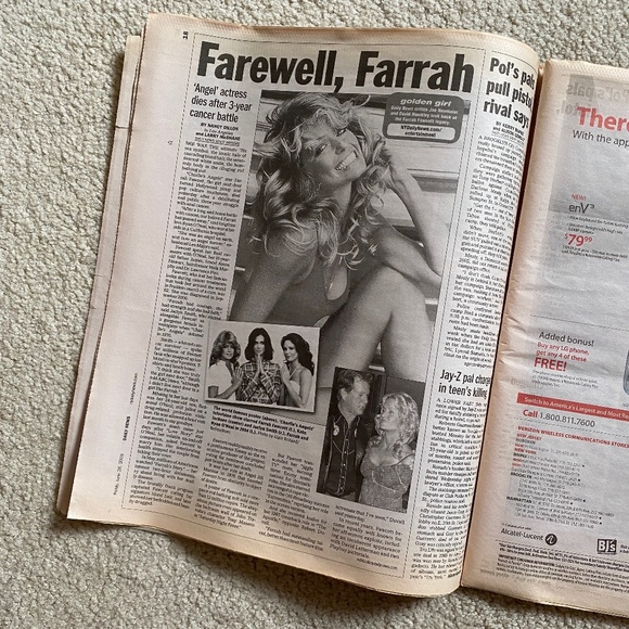 Two NY Daily Newspapers I Coverage of deaths of Michael Jackson & Farrah Fawcett - Picture 7 of 11